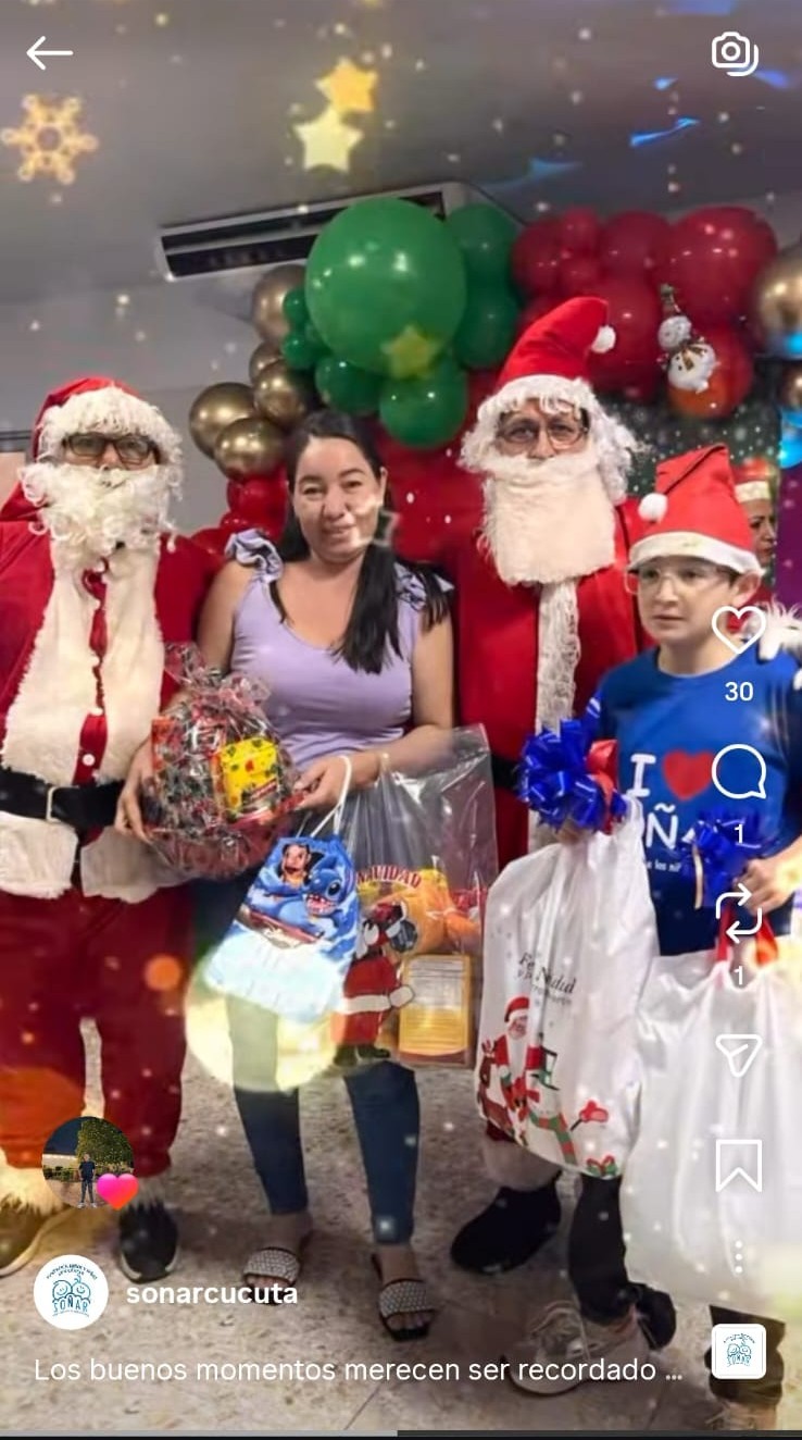 Nosotros entrega regalos navidad